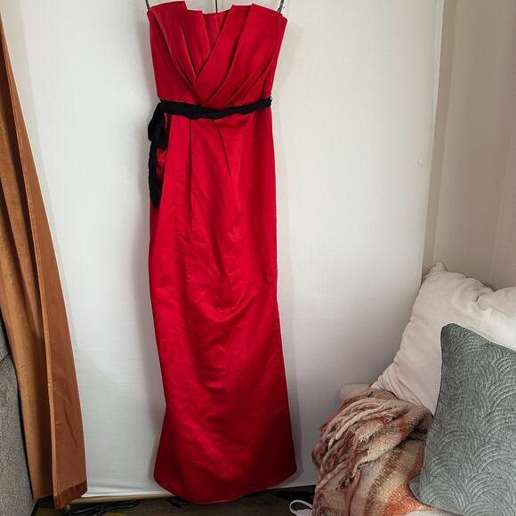 NWT Vera Wang Red Maxi Long Satin Sleeveless Bow Tie Red Dress‎ Sz 8 - Picture 1 of 10